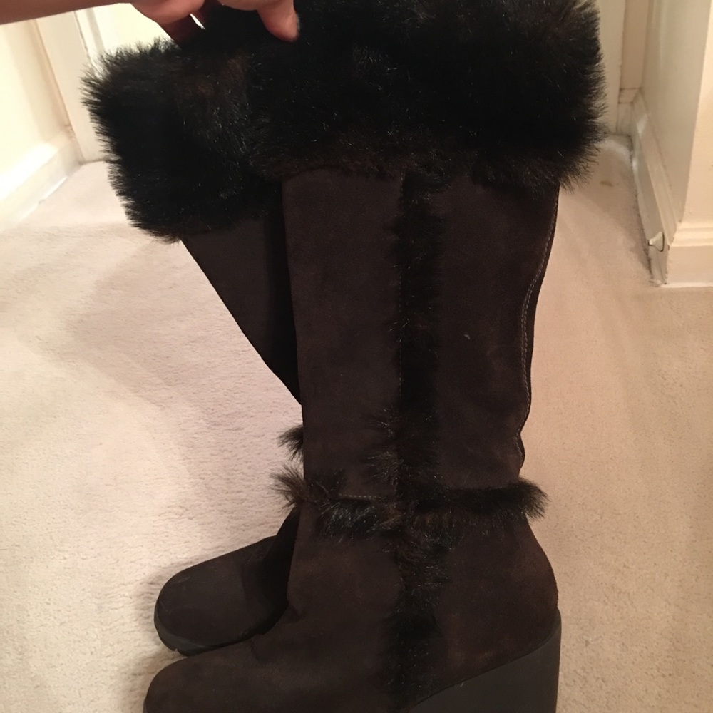 Steve Madden chocolate brown suede wedge boots 8.5